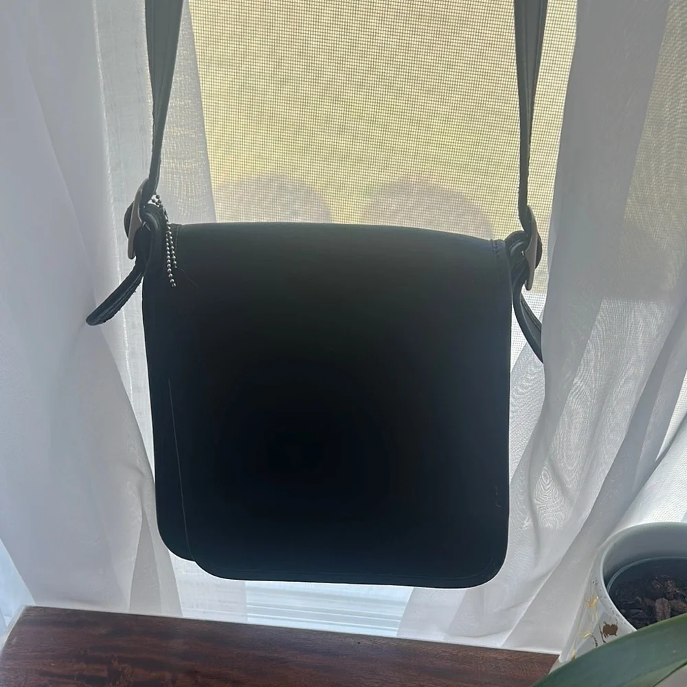 Coach this sleek