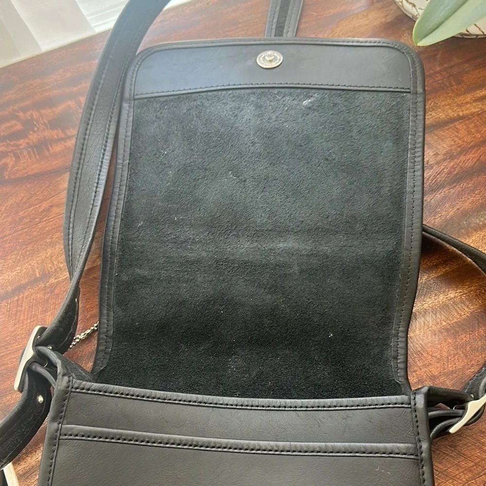 Coach this sleek