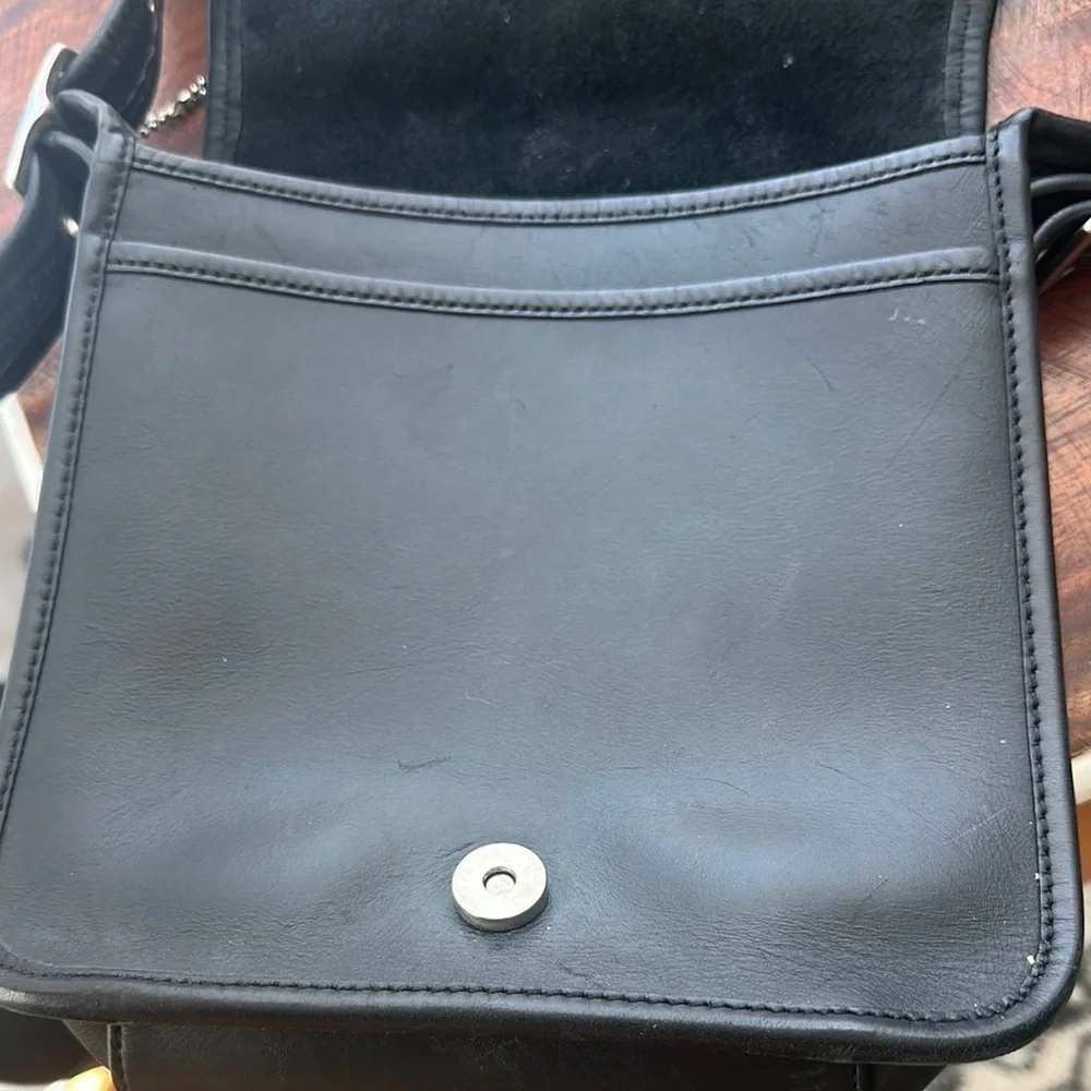 Coach this sleek