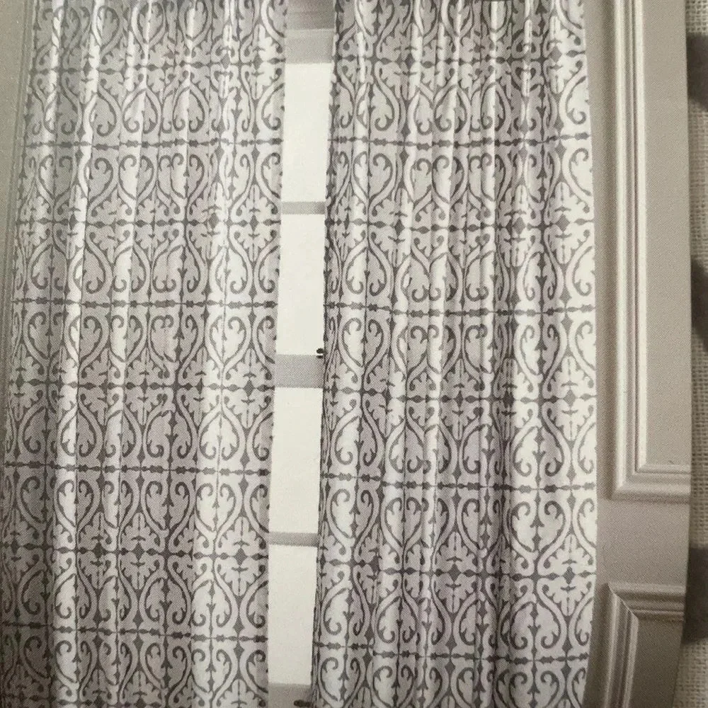 Threshold clean 84”l panel