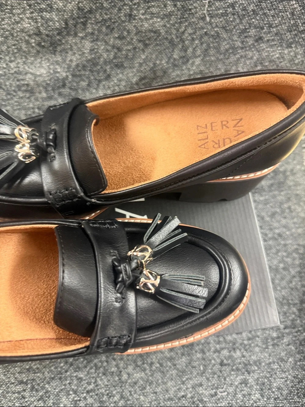 Naturalizer elevated platform