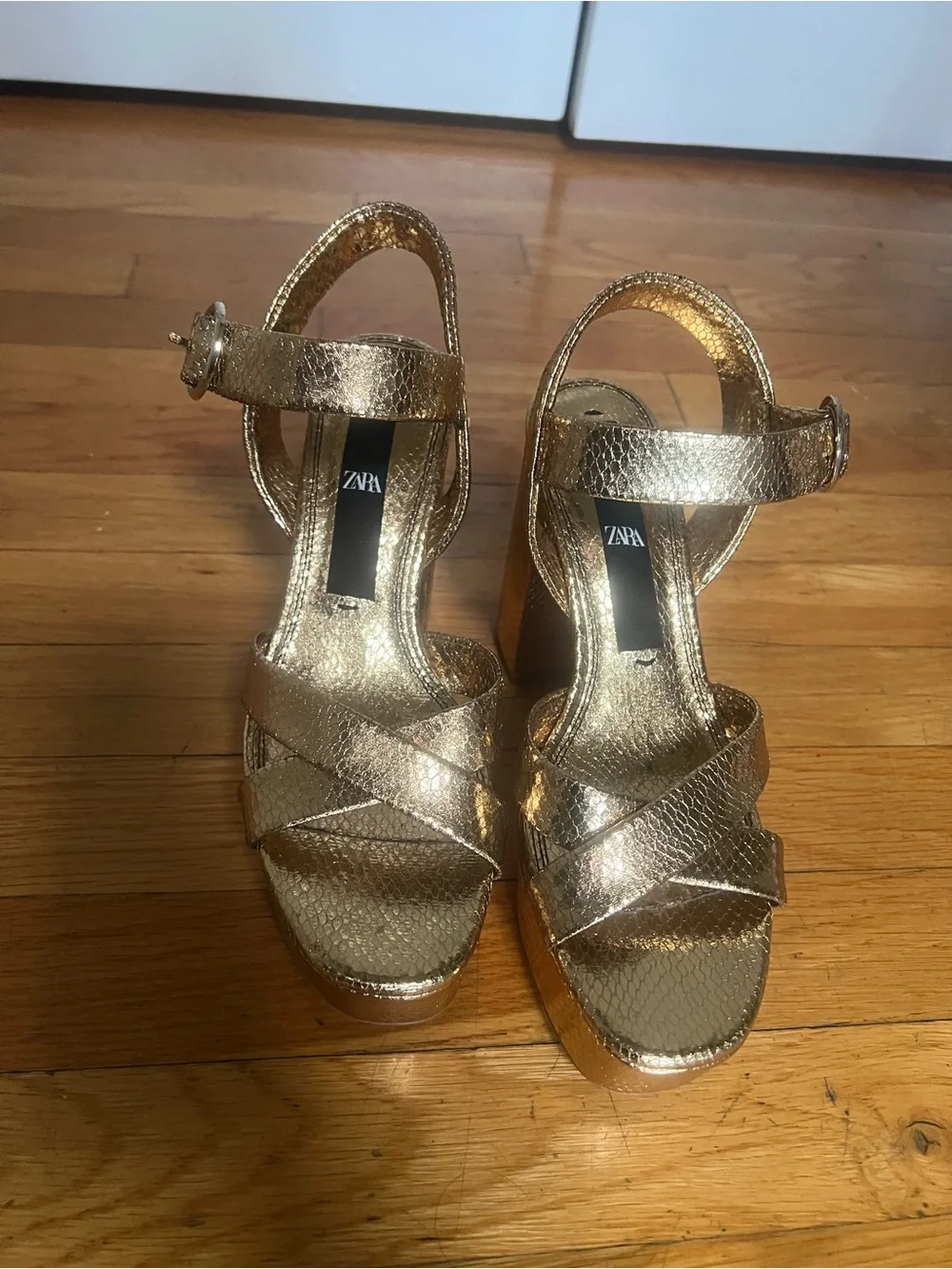 Zara bold metallic
