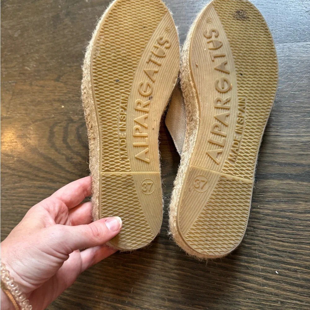 Anthropologie chic comfortable