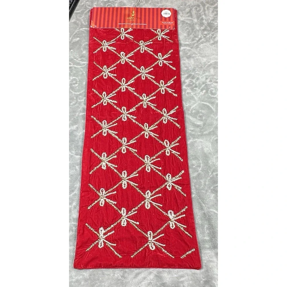 Farrisilk this ornate