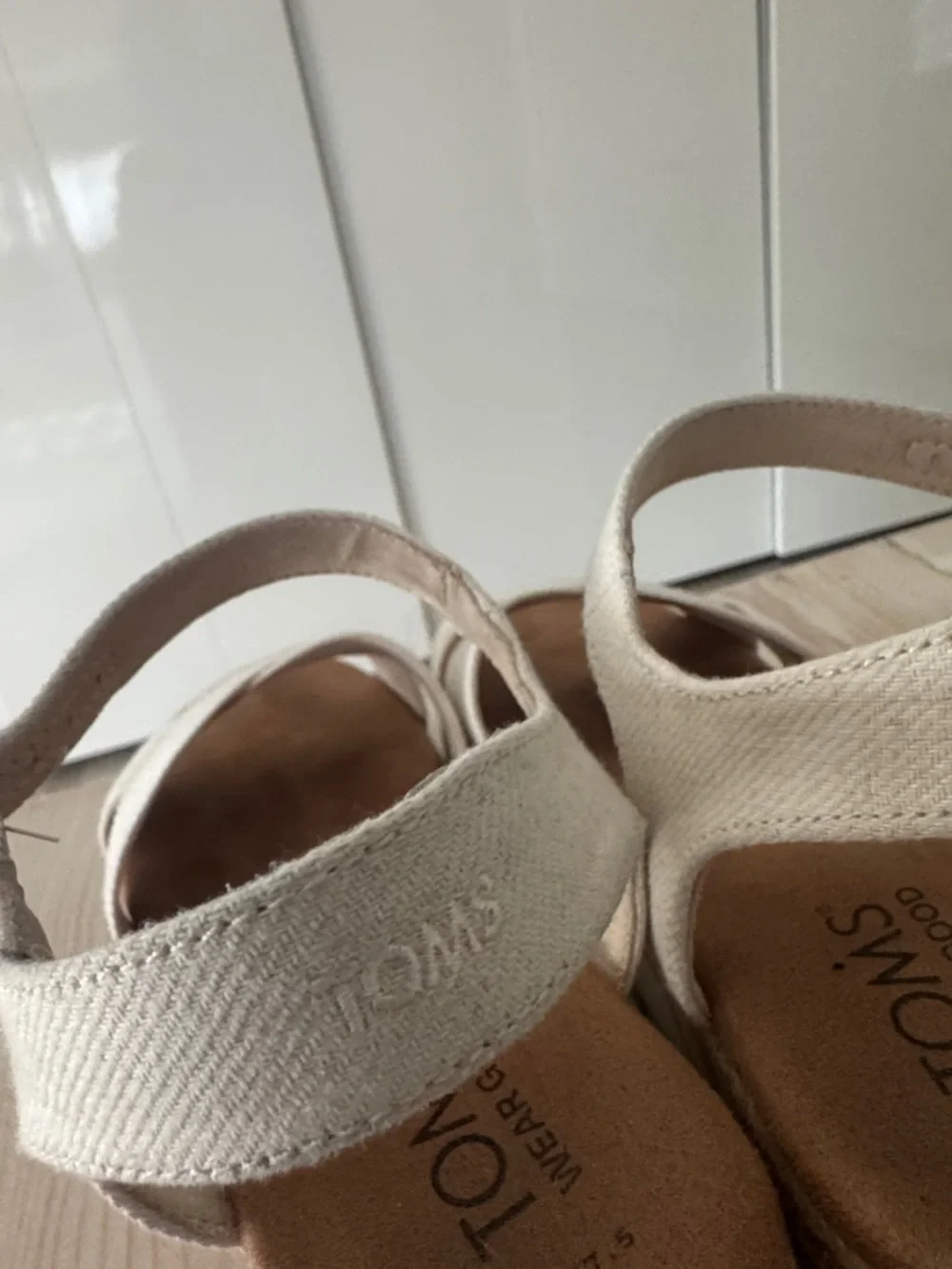 Toms fit comfort adjustable