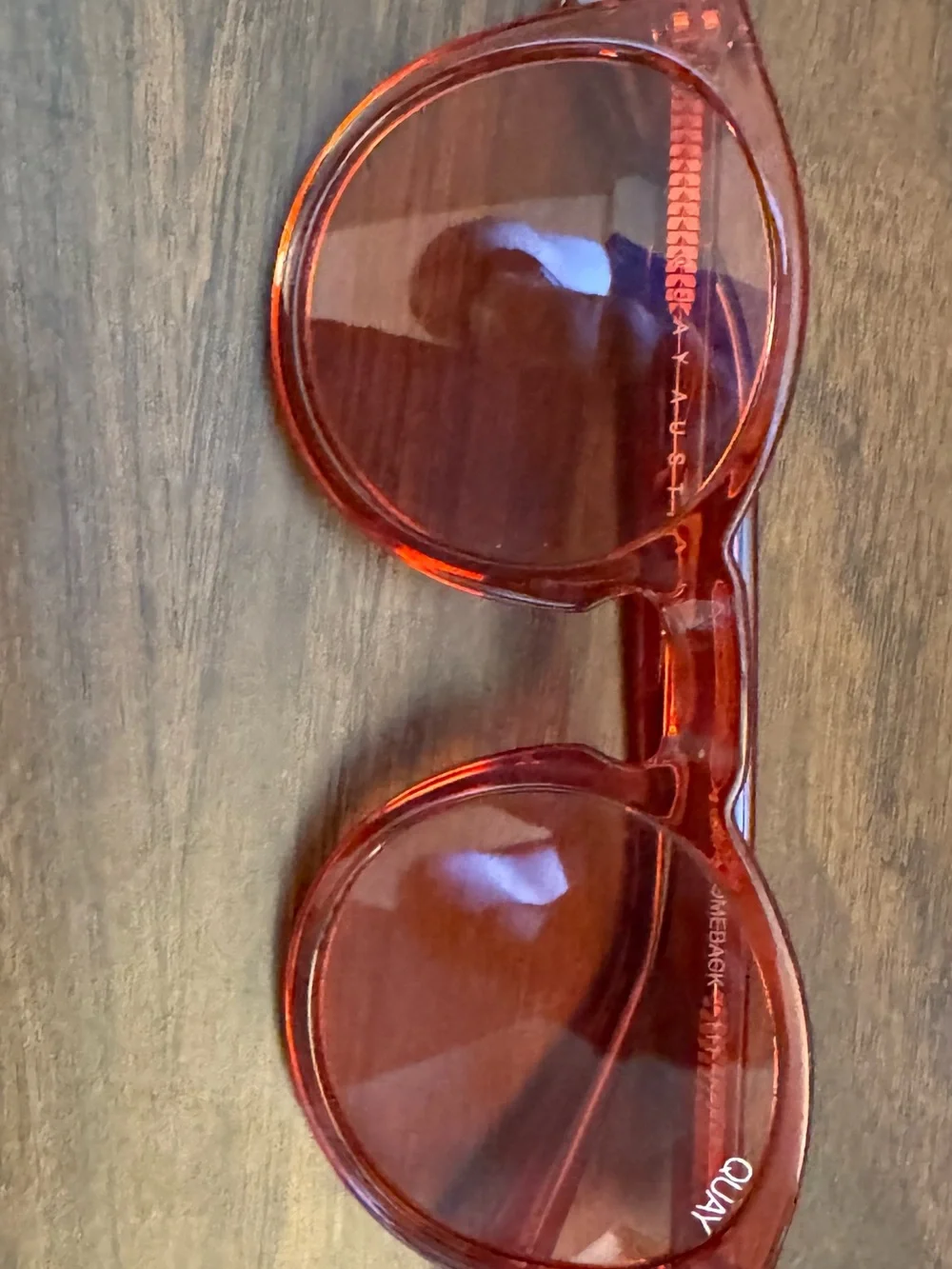 Quay Australia red round