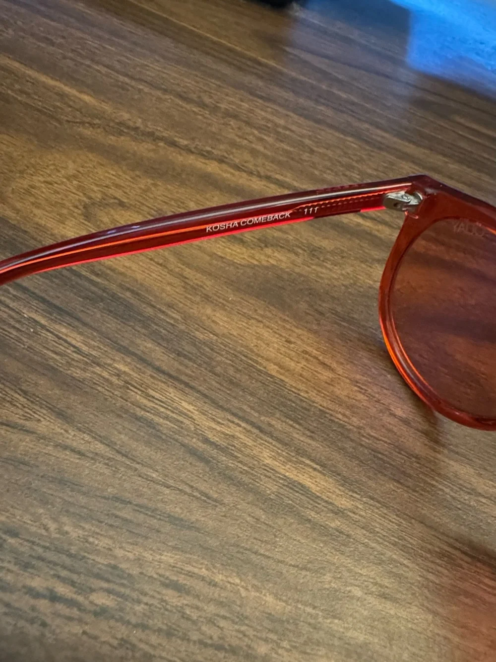 Quay Australia red round
