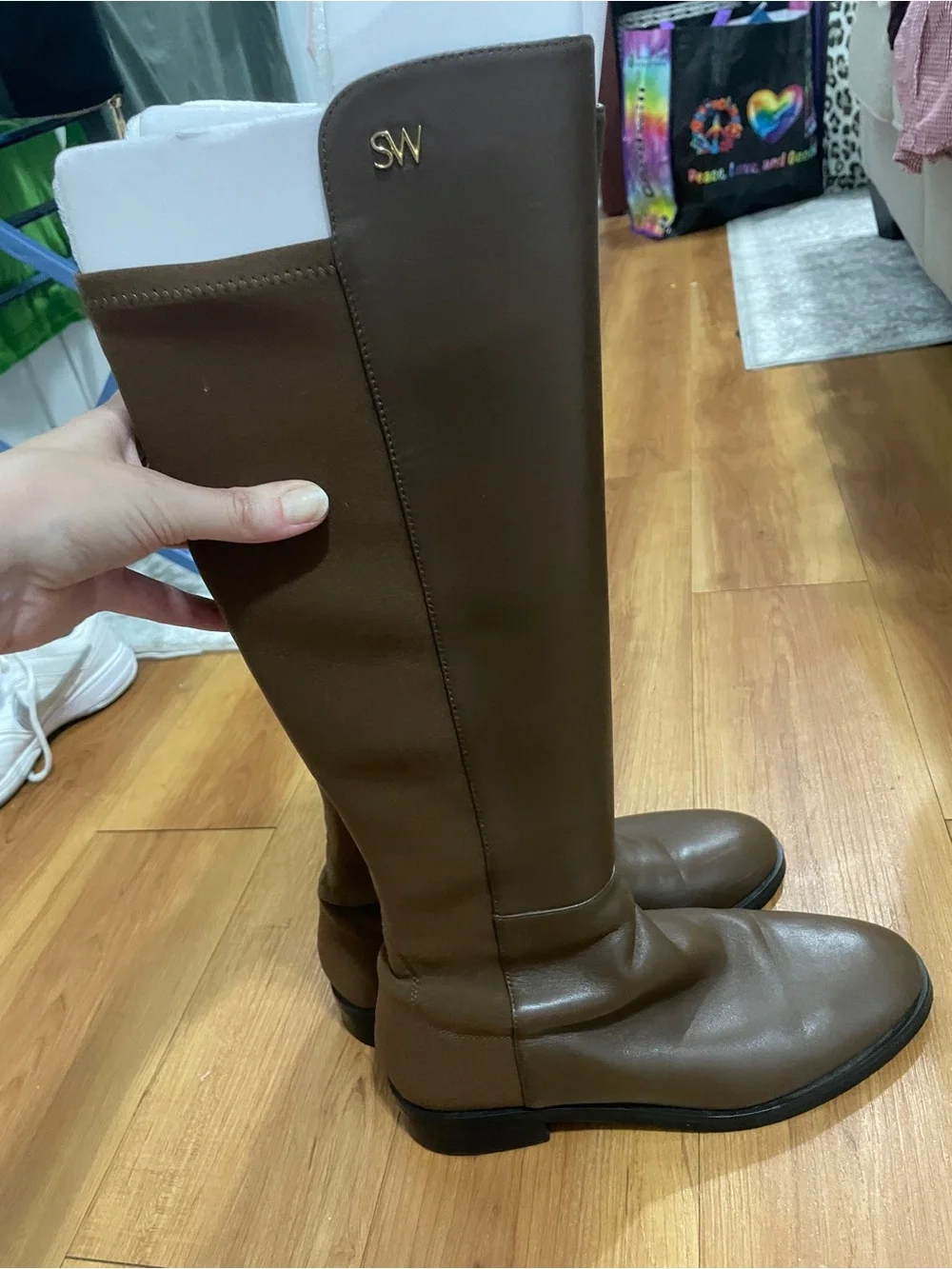 Stuart Weitzman bit scuff