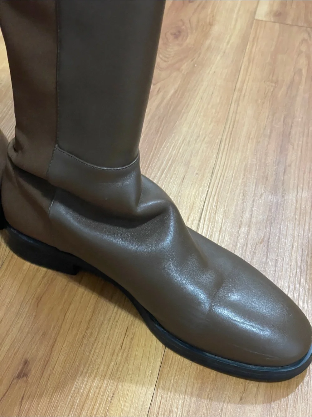 Stuart Weitzman bit scuff