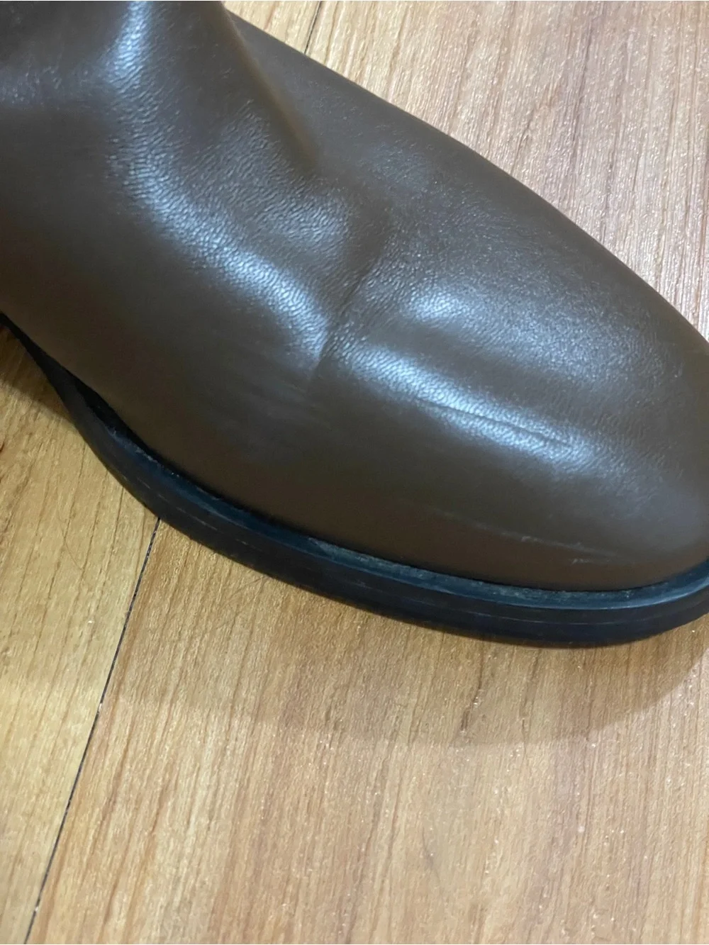 Stuart Weitzman bit scuff