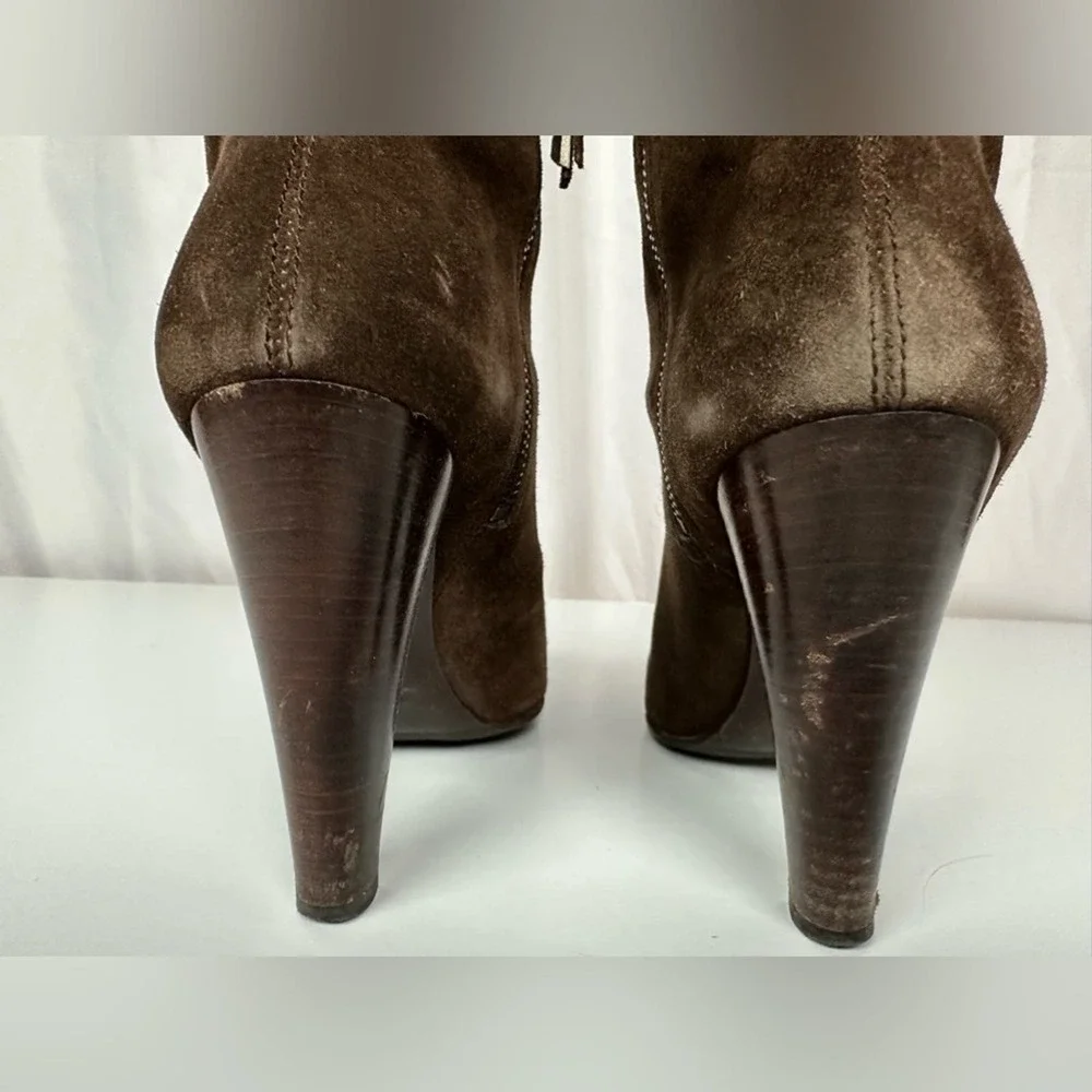 Miu Miu shows heeled