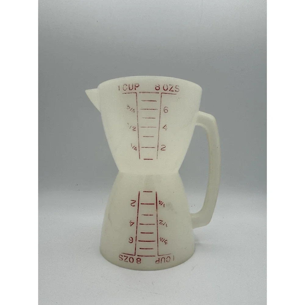 Tupperware vintage measuring