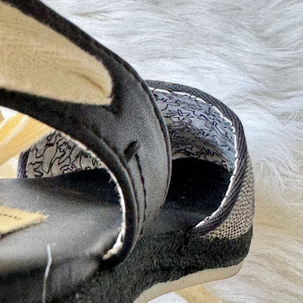 Ellen Degeneres ed by