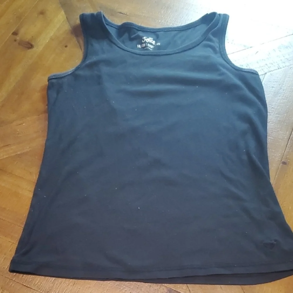 🐻 Justice Solid Black Tank Top