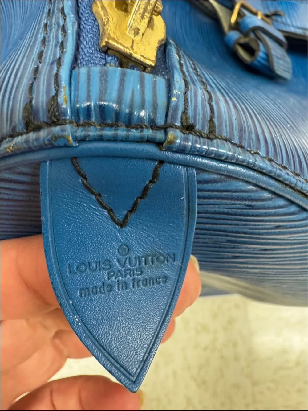 Louis Vuitton straps blue classic