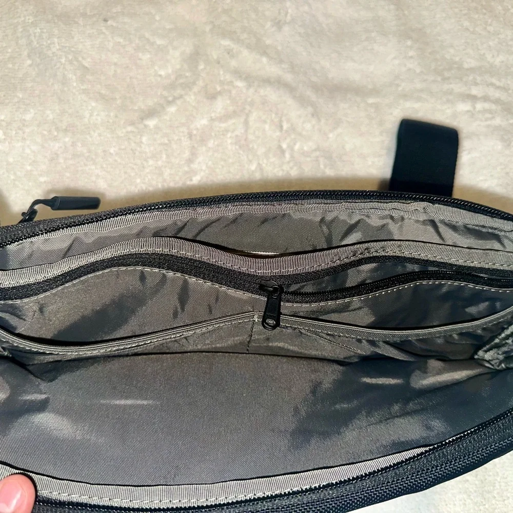 Aer black bag durable