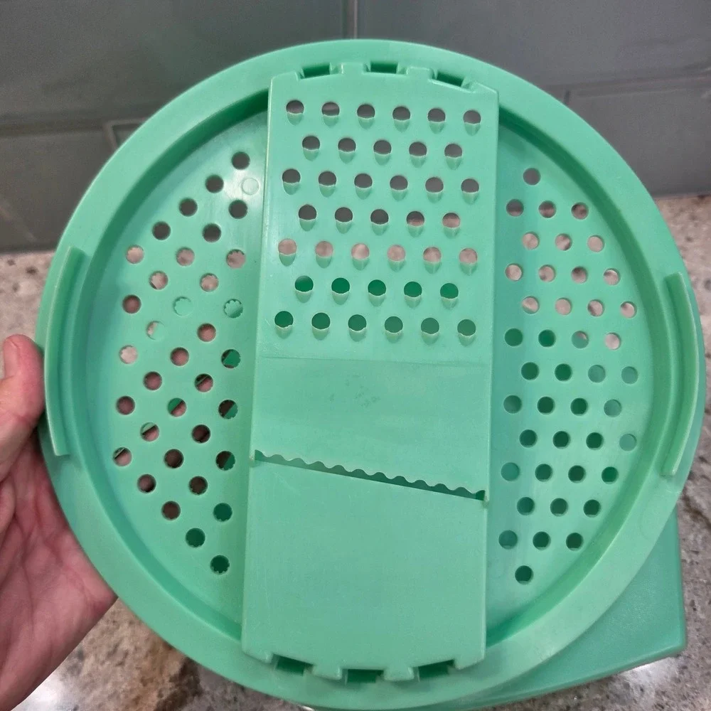 Tupperware Vintage Mint Green Grater Slicer Colander Bowl Lid Retro Kitchenware