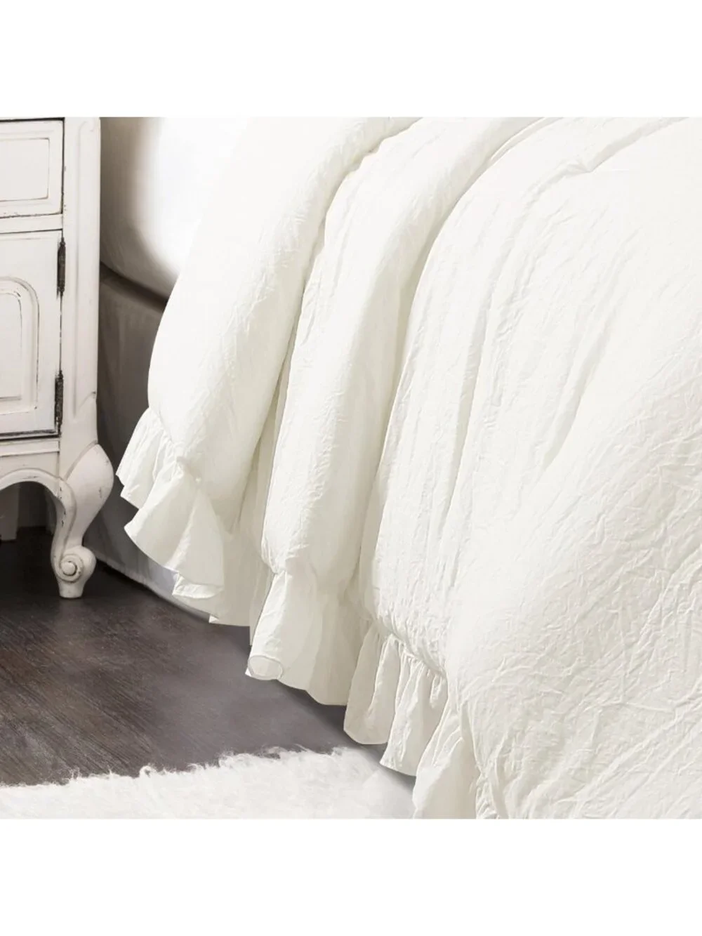Cozy Ruffled Comforter Set with Matching Shams, Elegant Twin XL Bedding
