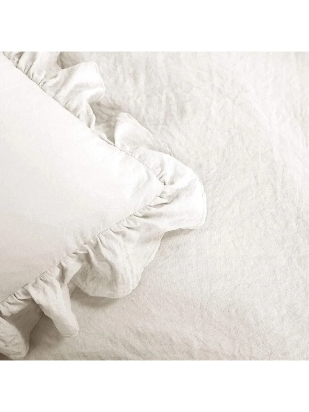 Cozy Ruffled Comforter Set with Matching Shams, Elegant Twin XL Bedding