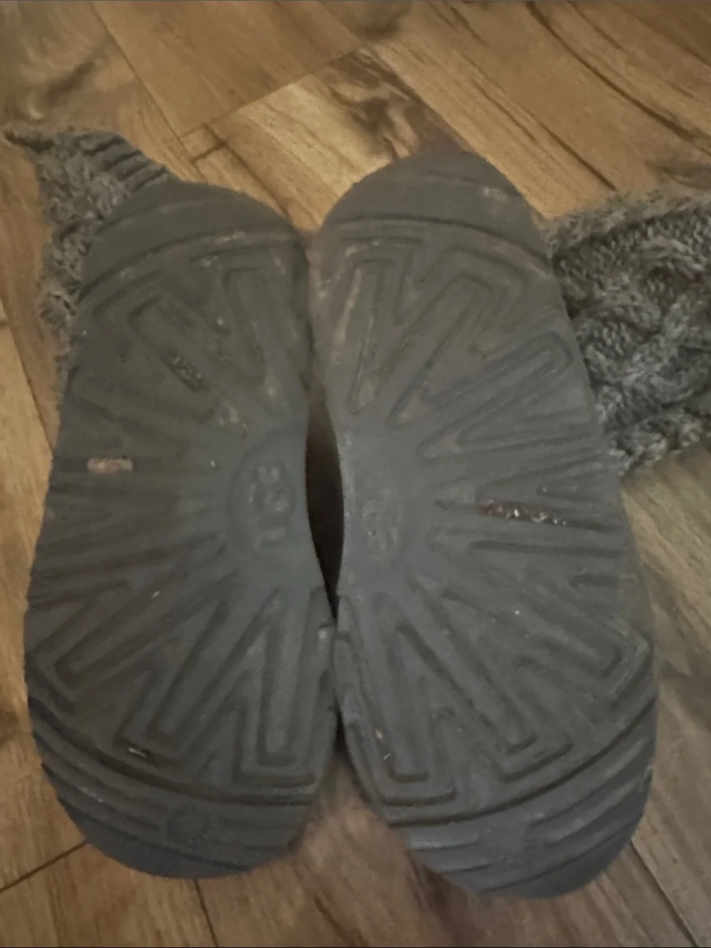 UGG chunky cable