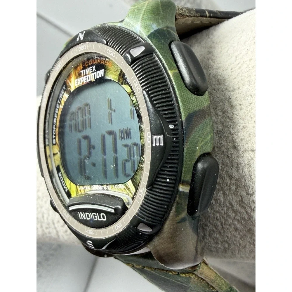 Timex T40611 Realtree Camo New Battery Mens Watch 43MM 8