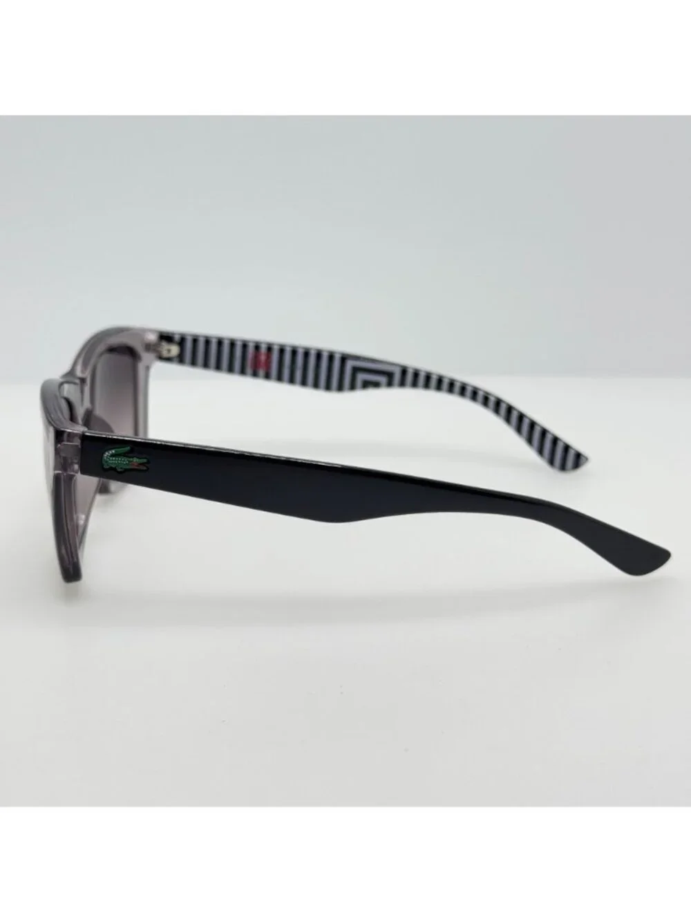 Lacoste Sunglasses L669S 035 Live 52-18-140