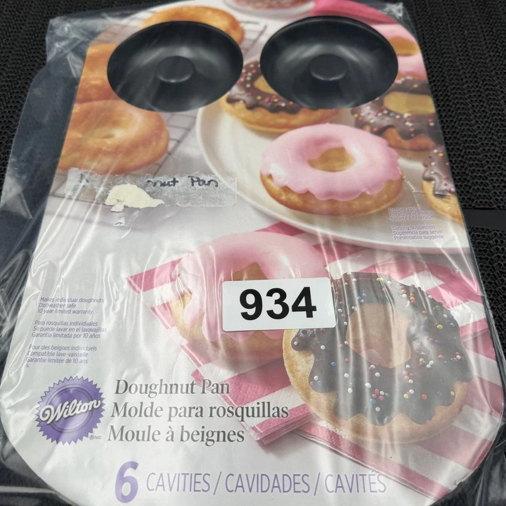 Wilton 6 Cavity Doughnut Pan Non-Stick Baked Donut Baking Sheet 2105-0565 Gray