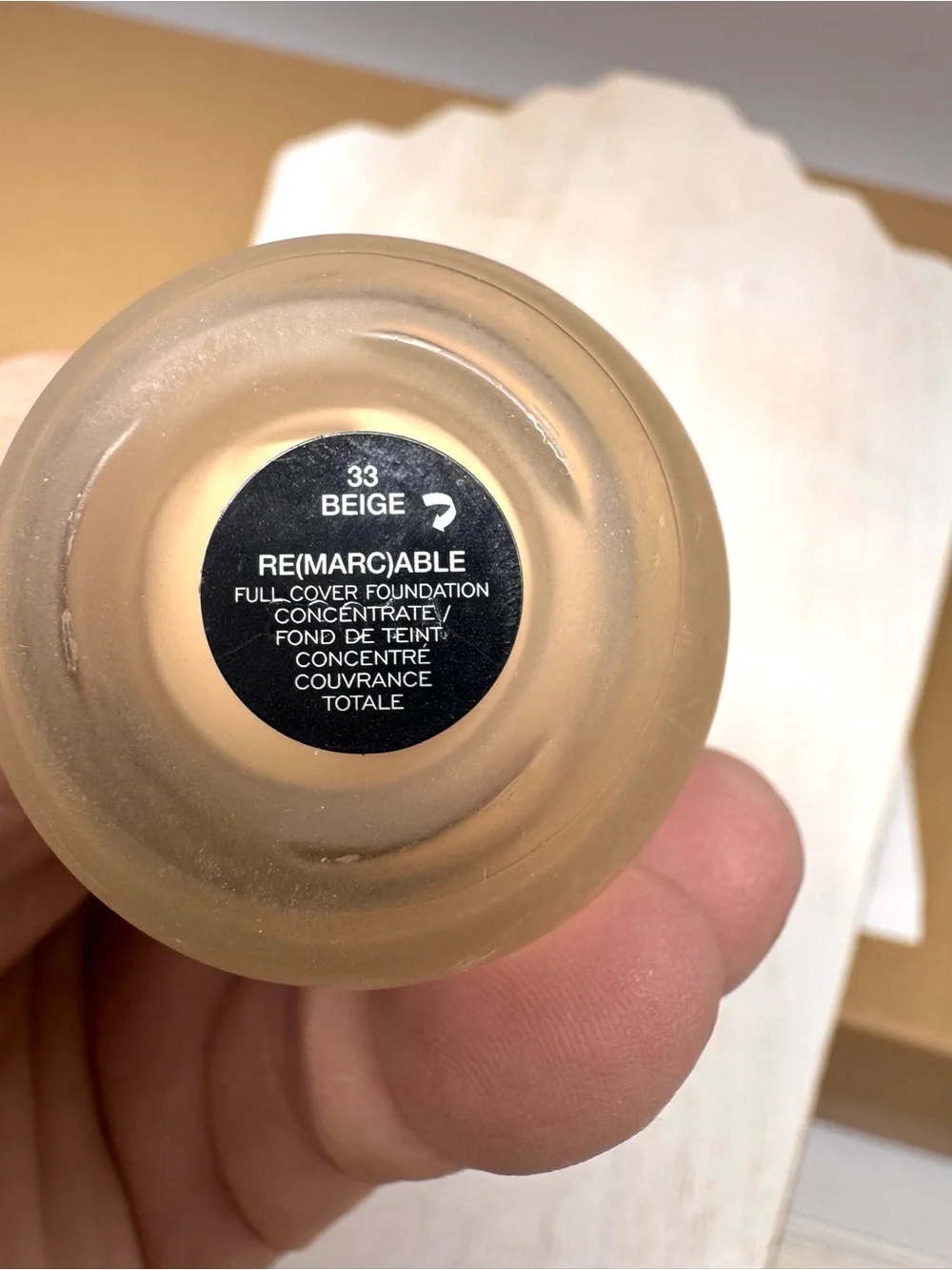 MARC JACOBS Re(marc)ble full cover foundation, Beige 33