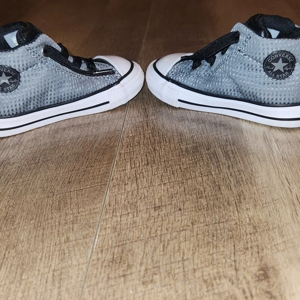 Converse All Star Unisex Chuck Taylor Gray Blackstreet Mid Top Sneakers.