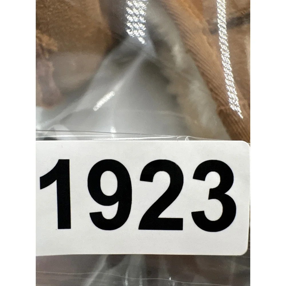 UGG present signature