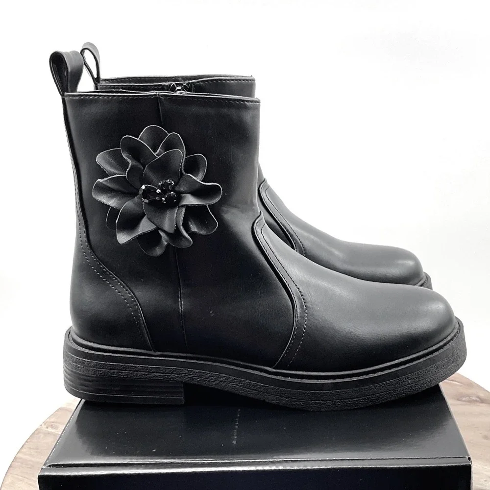 Steve Madden madden finish