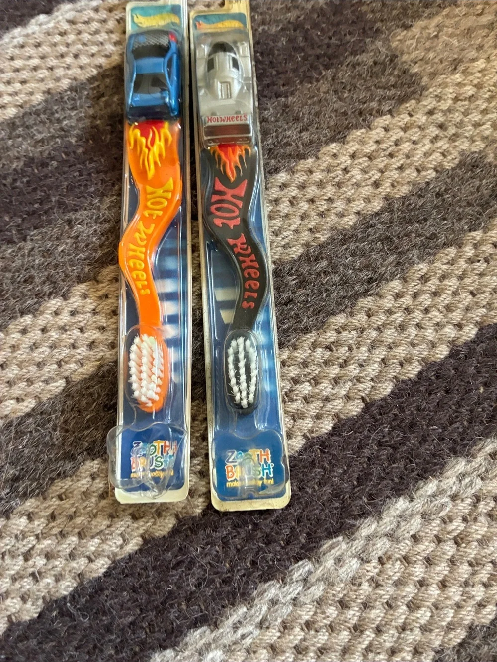 Zooth brush vintage 2001