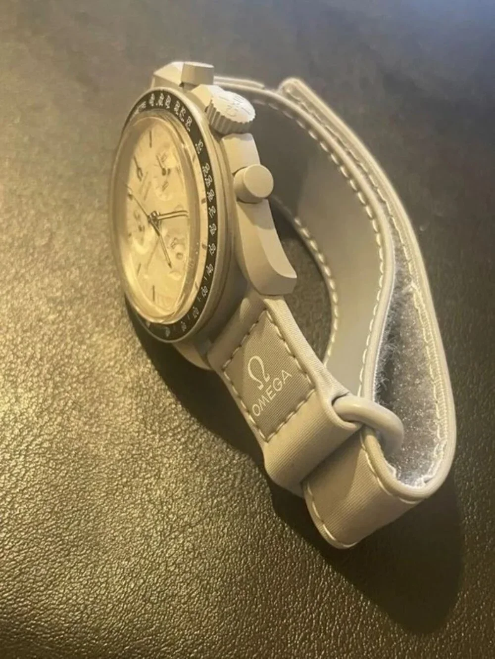 Swatch omega moonswatch