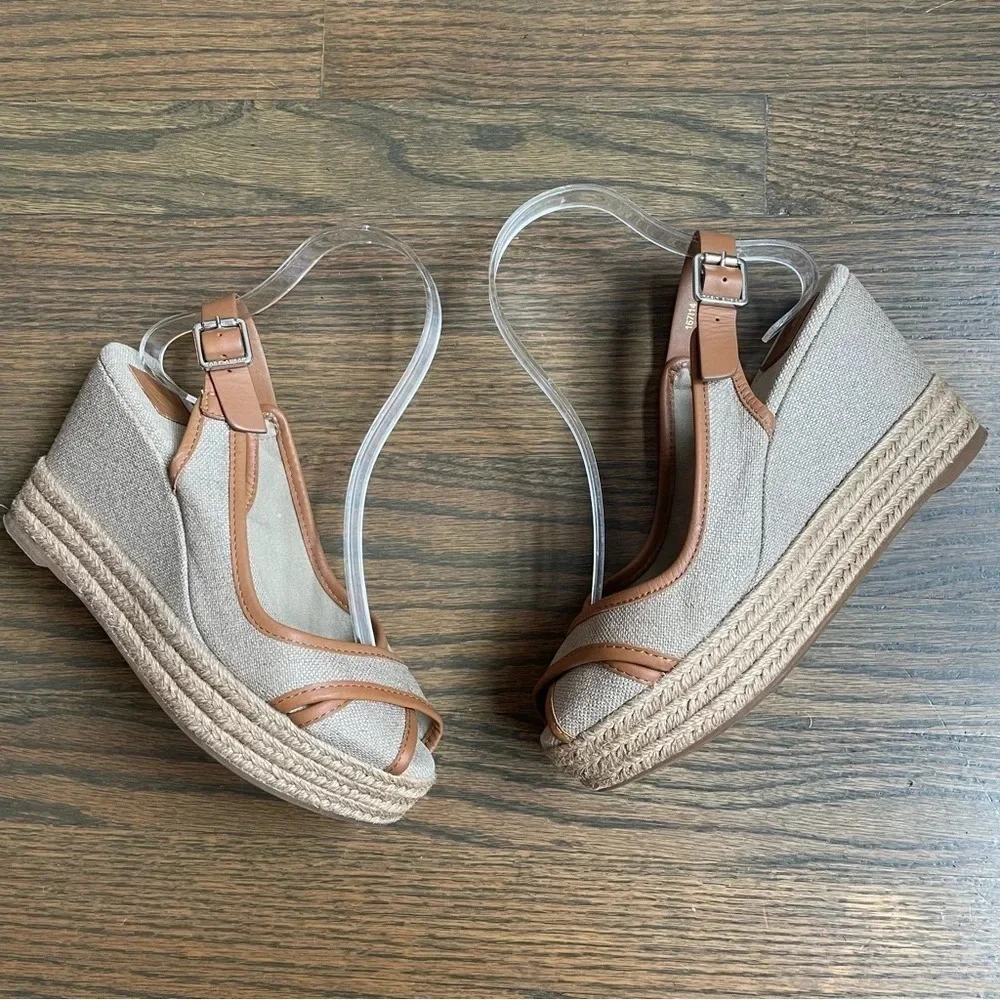 Tory Burch very good