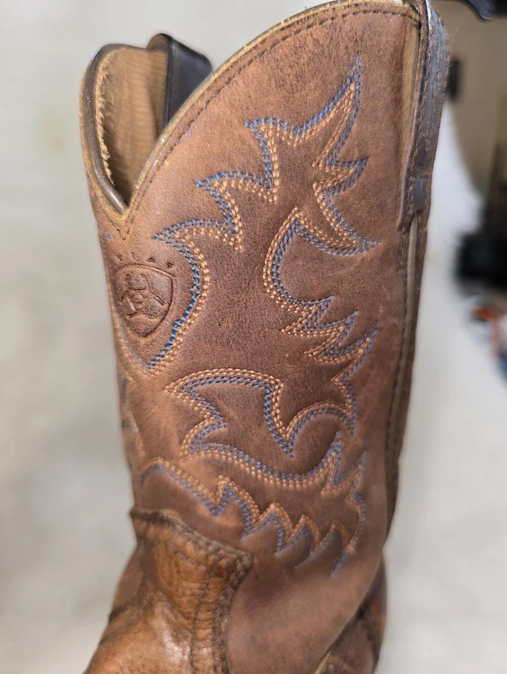 Ariat Kids Heritage R Toe Western Boots 