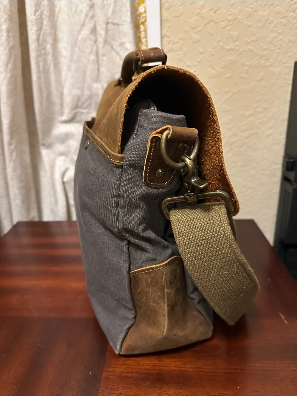 Gootium bag functional built