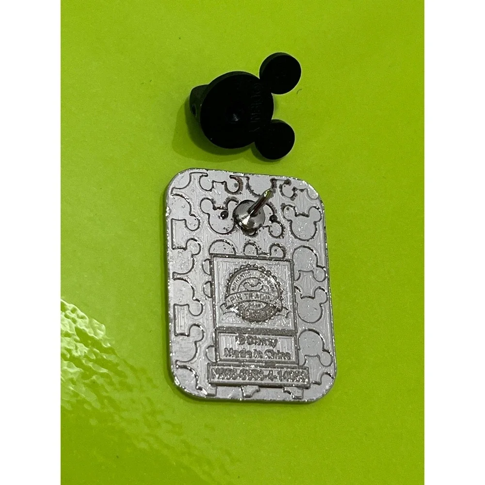 Disney Pin Trading‎ I'll Be Your Mickey Mouse Enamel Pin Light Blue