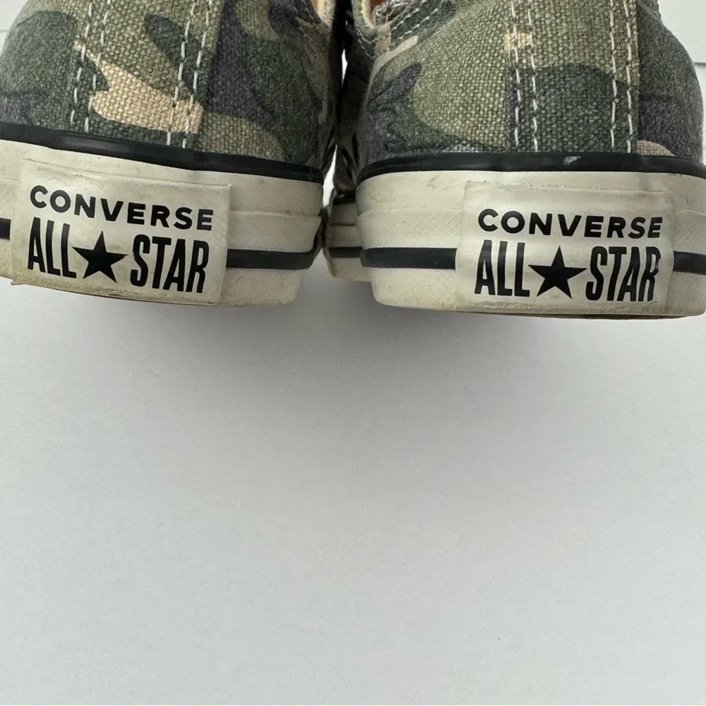 Converse laceless khaki