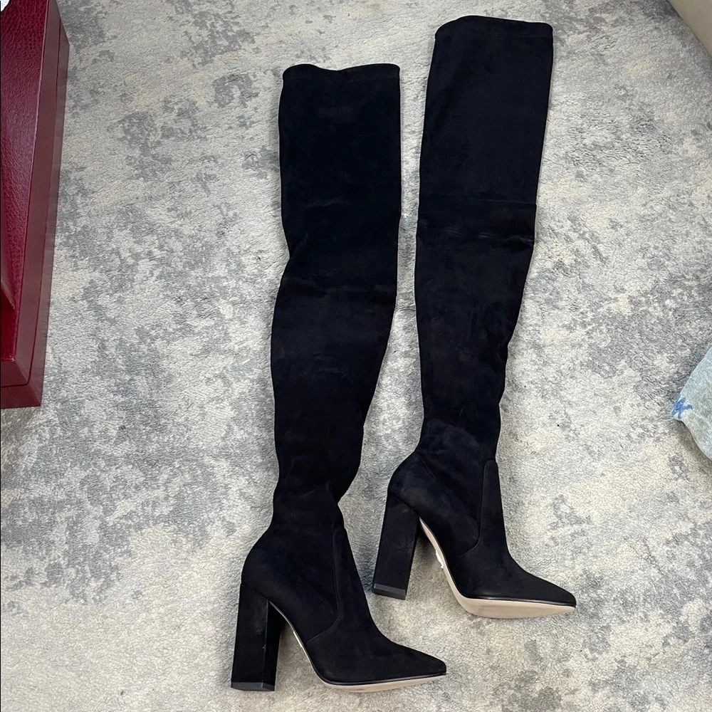 Tamara Mellon sexy thigh