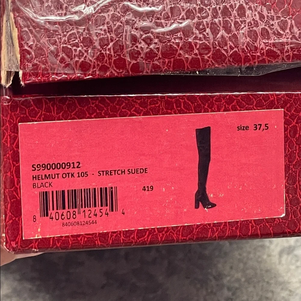 Tamara Mellon sexy thigh