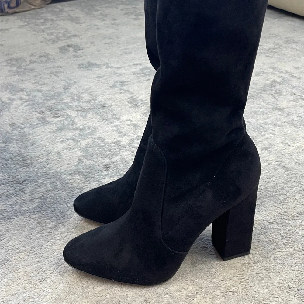 Tamara Mellon sexy thigh