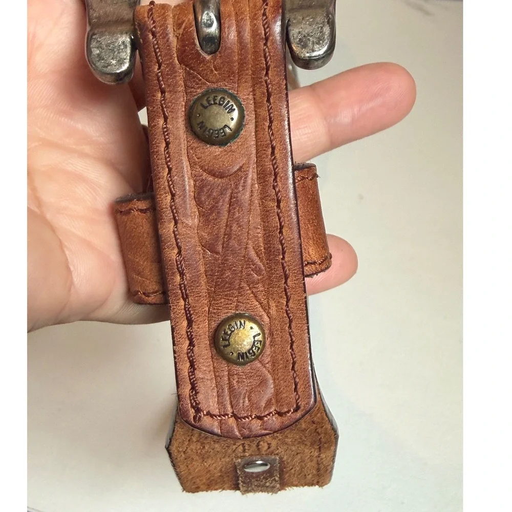 Leegin crafted embossed vintage