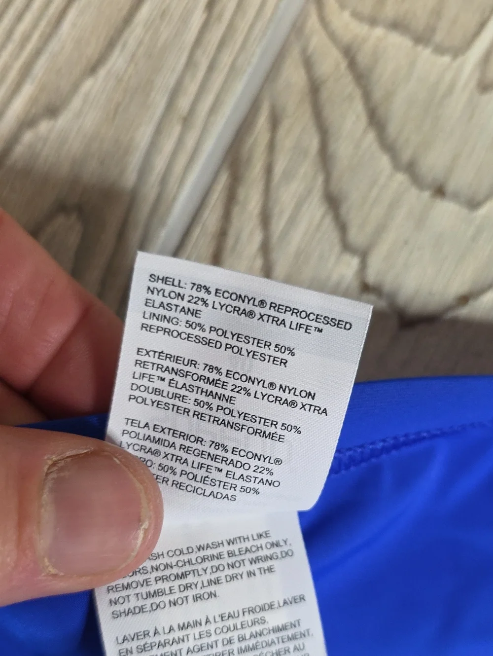 Speedo details slip utilizes