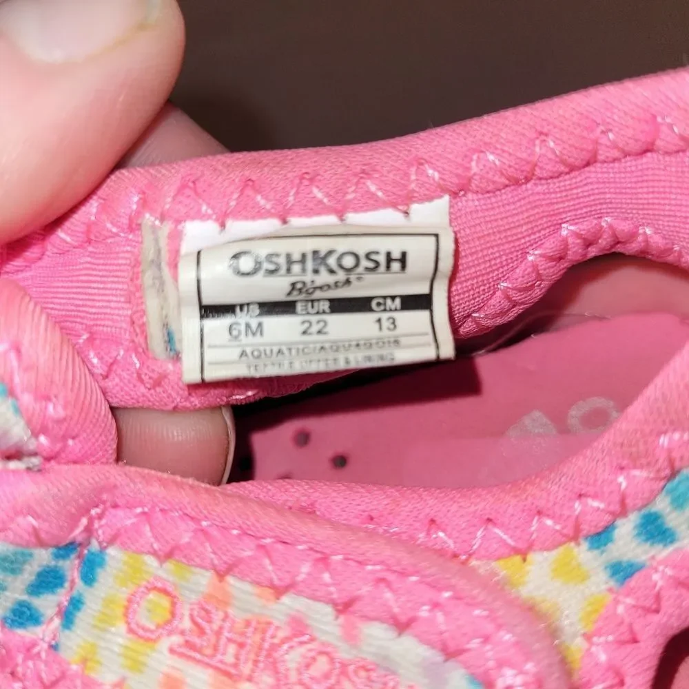 Oshkosh size 6M baby girl hearts pink water sandals shoes