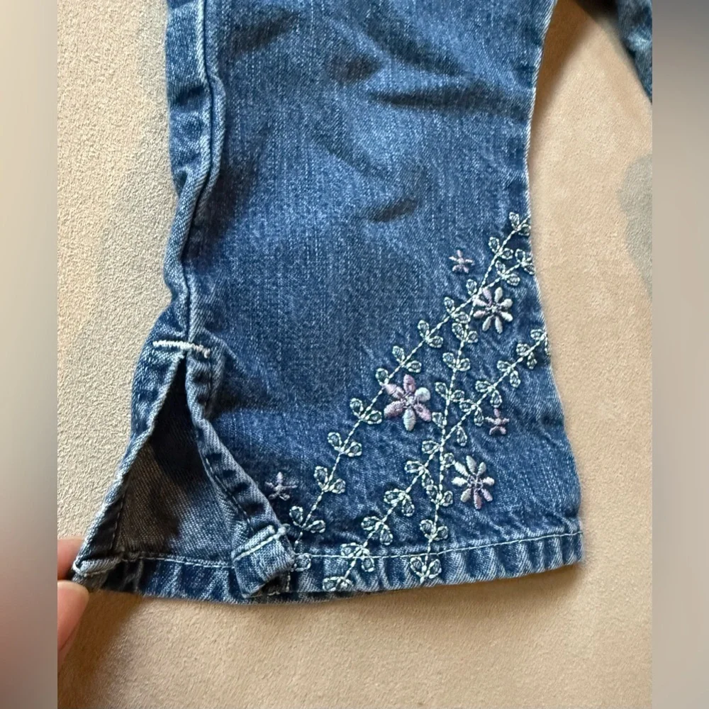 VTG Baby OshKosh B'gosh Blue Jeans with‎ Floral Embroidery Size 18mo