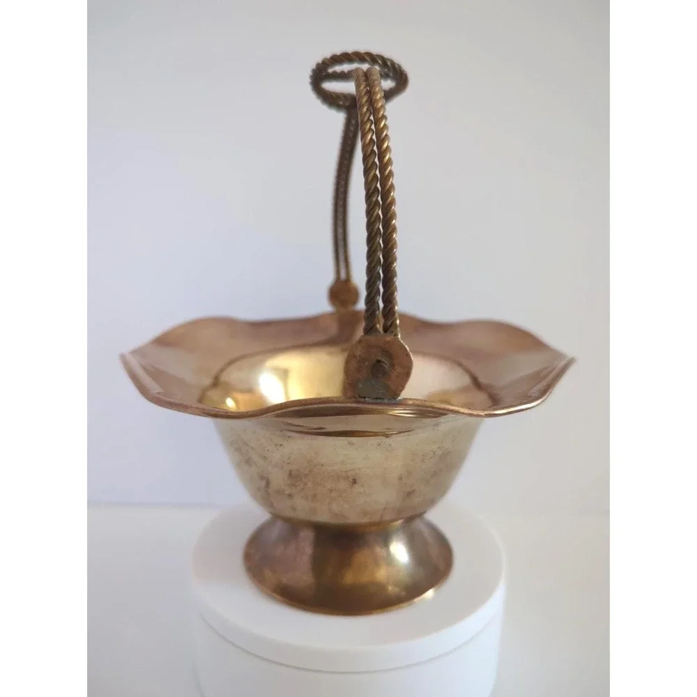 Vintage Brass Flower Basket Rotating Knot Handle Scalloped Patina Trinket Dish