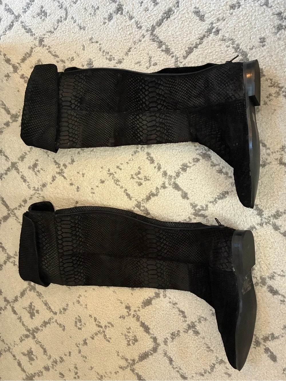 Seychelles black leather