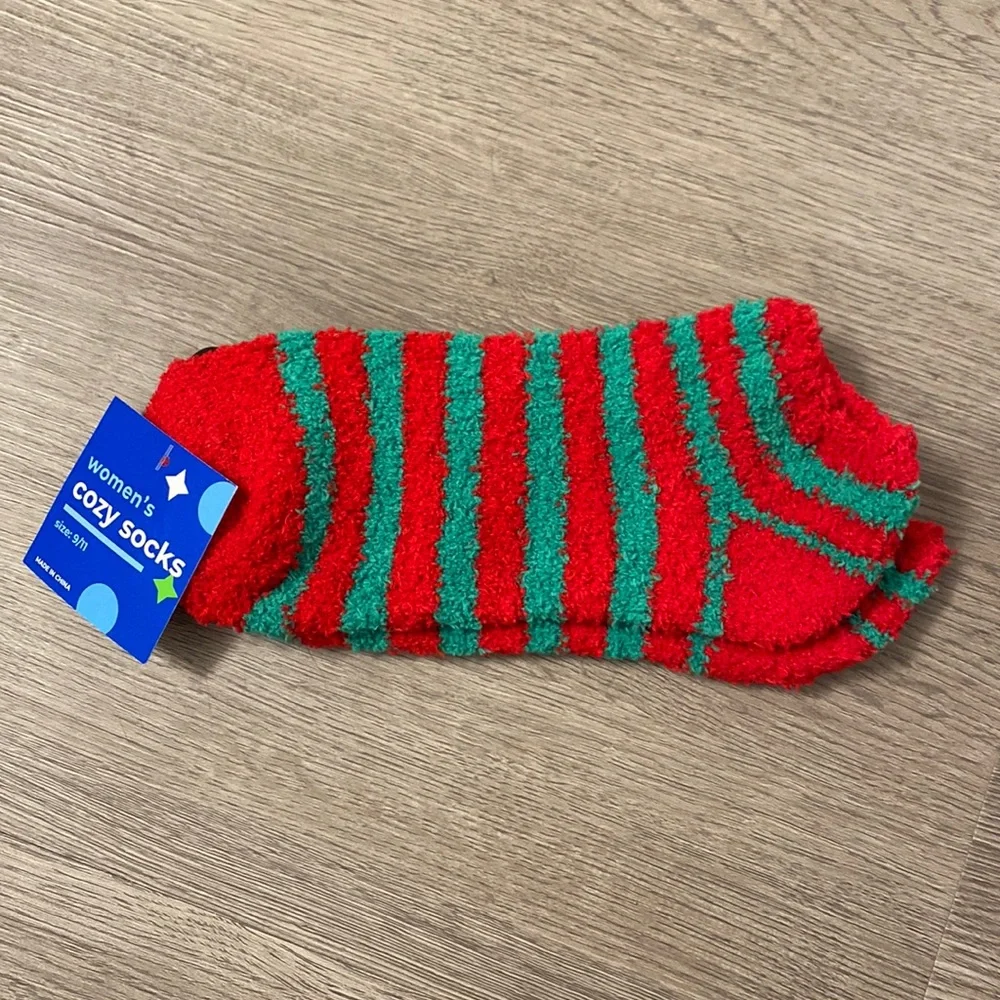 BOGO Women’s Red/Green Striped Cozy Ankle Socks