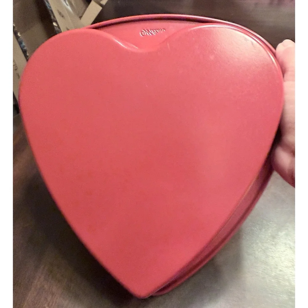 Wilton Red Heart Cake Pan Mold 9 inch Valentine's Day Love