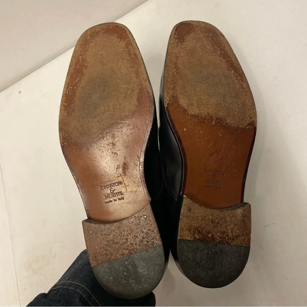 Johnston & Murphy black very